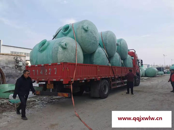 污水改造一體化處理設(shè)備供應(yīng)玻璃鋼小型壓力罐