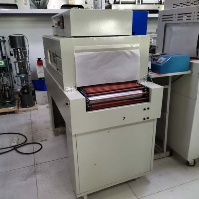 五金工具 吸塑機(jī)盒子書本全自動(dòng)餐具收縮 彩盒封膜機(jī)
