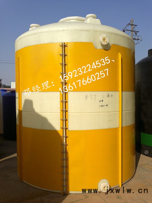 **蘇州滾塑PE儲罐 30000L立式儲罐 滾塑容器 防腐蝕耐酸堿
