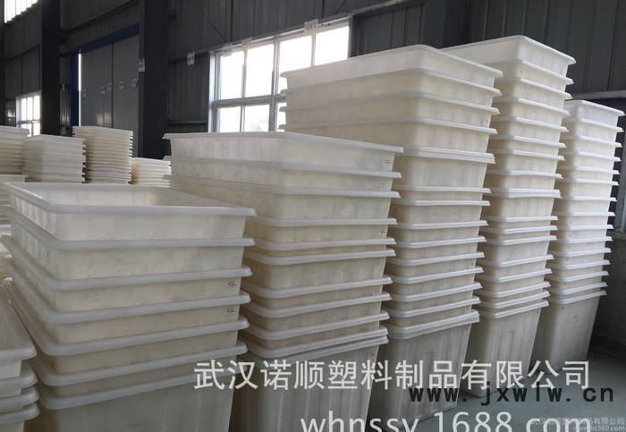 武漢直銷500L塑料方箱 食品級周轉(zhuǎn)箱 水產(chǎn)養(yǎng)殖箱 滾塑推布