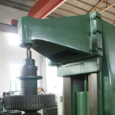 現(xiàn)貨推薦閑置重慶齒輪加工機(jī)床，y31125滾齒機(jī) 數(shù)控機(jī)床