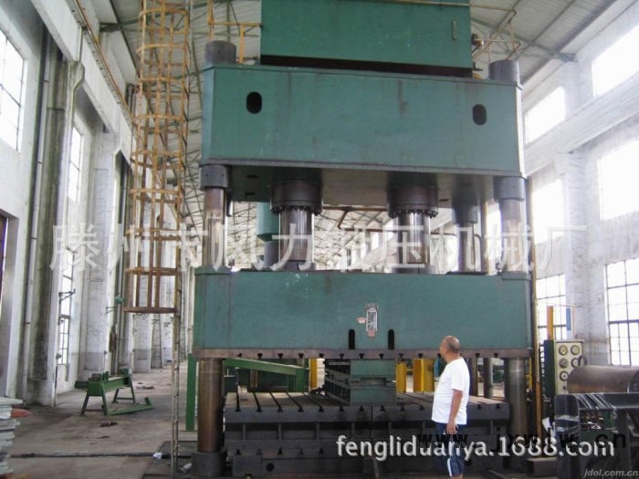 液壓機廠家直供，3500噸大型油壓機，按要求訂做，門面壓花機，防盜門機