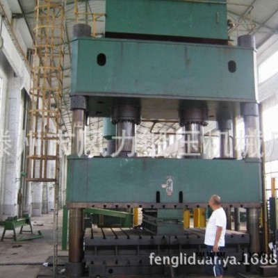 液壓機廠家直供，3500噸大型油壓機，按要求訂做，門面壓花機，防盜門機