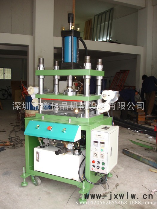 臺歷燙金機(jī)，請?zhí)蛪籂C金機(jī)，對聯(lián)燙金機(jī)