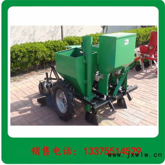 播種施肥噴藥覆膜機(jī) 土豆種植機(jī) 新型馬鈴薯種植機(jī)6