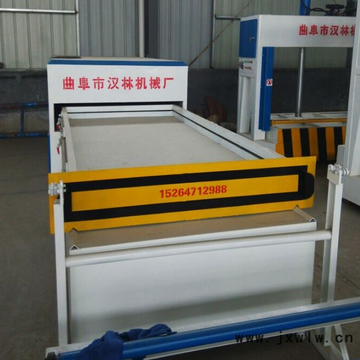 供應(yīng)新型單雙工位吸塑機 曲面覆膜機廠家 品**良 服務(wù)周到