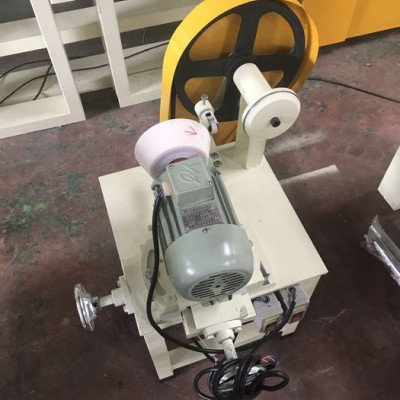供應(yīng)廣東省東莞【復(fù)合機(jī) 涂布機(jī) 皮革處理機(jī)】同盟牌TM-026橫式斜裁復(fù)卷機(jī)