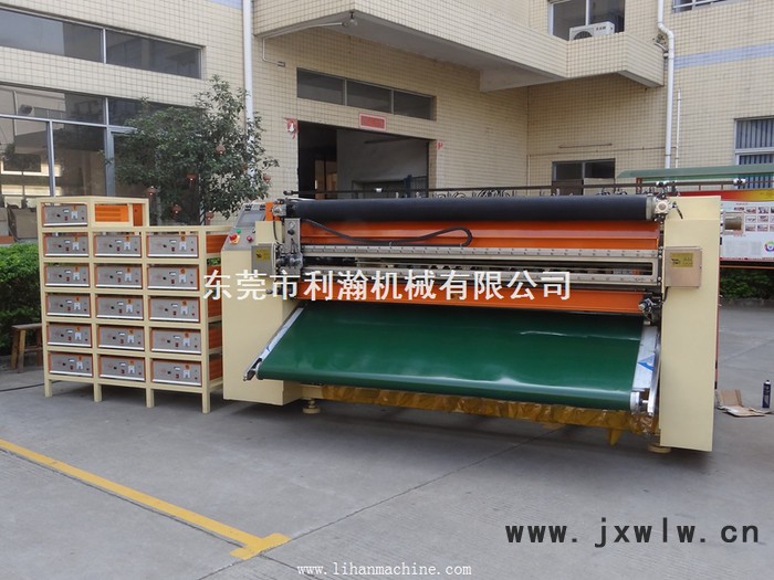 “鴻達(dá)”牌全自動(dòng)超聲波分切機(jī) 無(wú)塵布切割機(jī) 毛巾布分切機(jī)