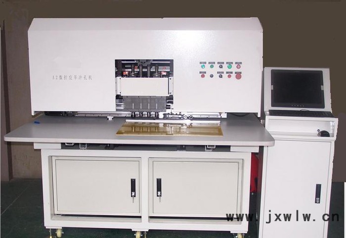 數(shù)控沖孔機電腦花樣打孔機