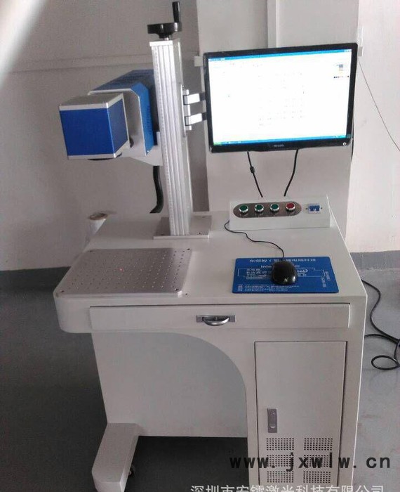 龍鐳  工廠直銷二氧化碳激光打標機 30w二氧化碳激光打標機 鐳雕機