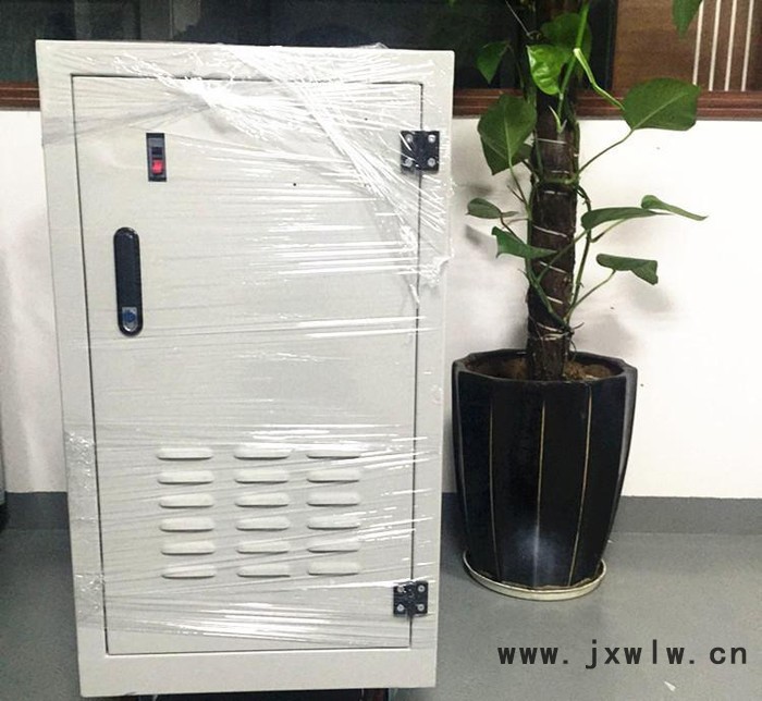 浸水式慢走絲線切割機(jī)床專用穩(wěn)壓器 三相穩(wěn)壓器SBW-50KVA