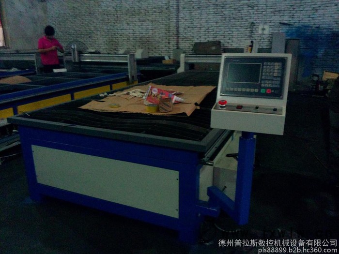 PLSTS-1530數(shù)控切割機(jī)臺(tái)式等離子數(shù)控切割機(jī)