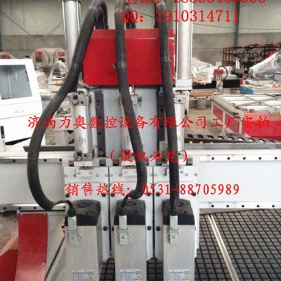 蘭州石碑雕刻機(jī)廠家，白銀廣告雕刻機(jī)，武威雕刻機(jī)廠家