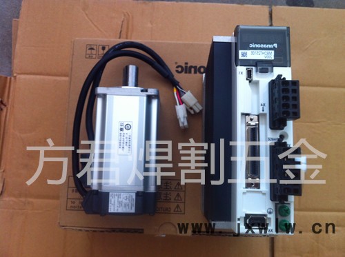 數(shù)控切割機(jī)配件 松下伺服電機(jī)驅(qū)動器 400W MBDHT2510E+MHMD042G1U