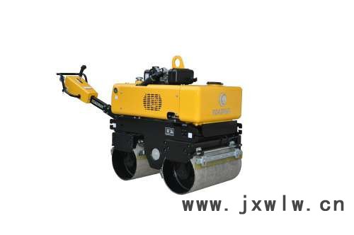 700kg柴油發(fā)動(dòng)機(jī)機(jī)械傳動(dòng)人力轉(zhuǎn)向定量液壓馬達(dá)手扶雙鋼輪壓路機(jī)路得威廠家品牌直銷