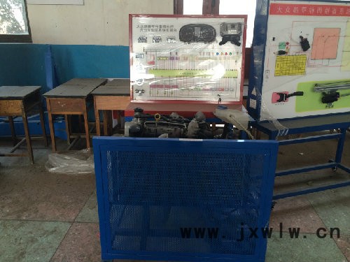 大眾速騰缸內(nèi)直噴汽油發(fā)動(dòng)機(jī)實(shí)訓(xùn)臺(tái)  汽車(chē)教學(xué)設(shè)備，新能源汽車(chē)實(shí)訓(xùn)設(shè)備，汽車(chē)?yán)韺?shí)一體化實(shí)訓(xùn)設(shè)備，汽車(chē)教學(xué)實(shí)訓(xùn)軟件