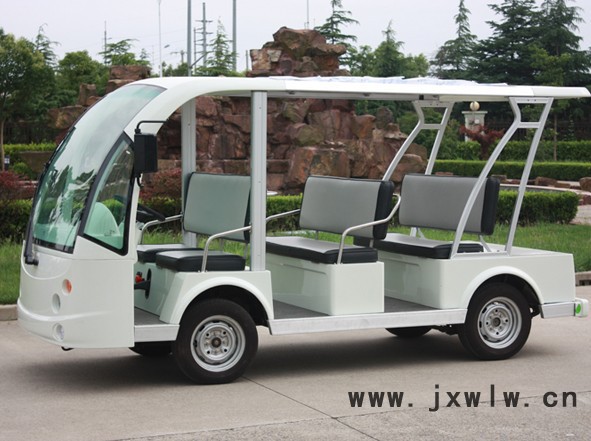 烏魯木齊觀光車廠家，東怡燃油觀光車14座全國招商，中置后驅(qū)發(fā)動機燃油觀光車機，動力提升20%，東怡燃油車14座、11座