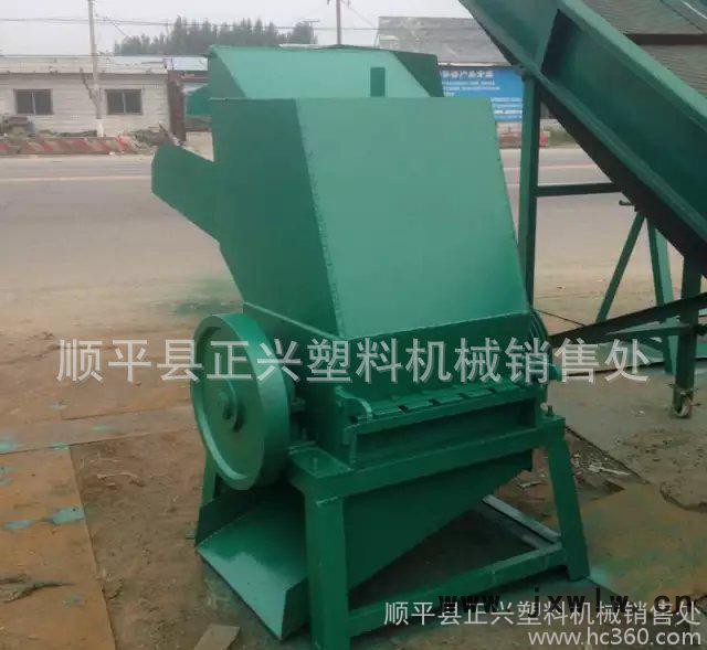 直銷60型塑料粉碎機(jī)、機(jī)油壺雜料粉碎設(shè)備的價(jià)格