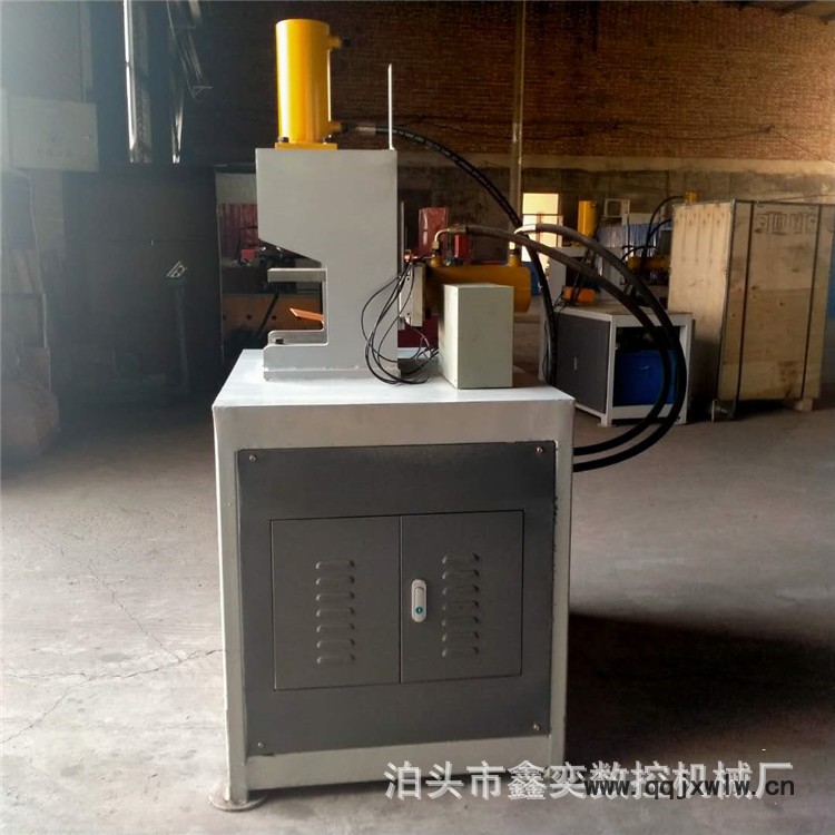 液壓沖角機(jī)